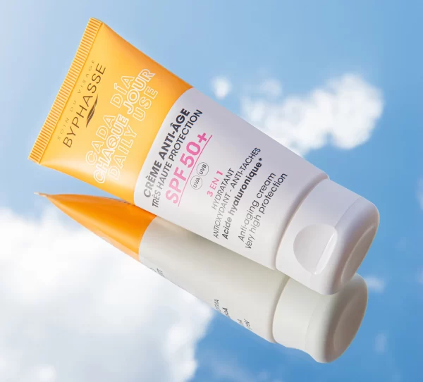 کرم ضدآفتاب و ضد چروک بی رنگ 50spf انواع پوست بایفاس 50 میل - Image 3
