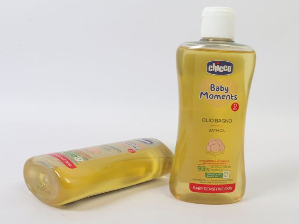 روغن ماساژ چیكو Chicco حجم 200 میل با 74% فرمول طبیعی