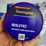 کرم ترمیم کننده و مرطوب کننده نیتروژینا Neutrogena حجم 200 میل